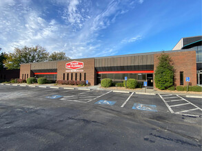 8320 Nieman Rd, Lenexa, KS for rent Building Photo- Image 1 of 2