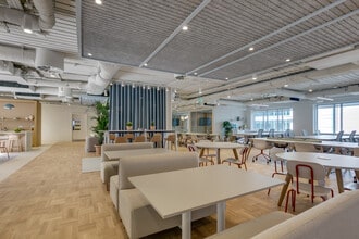 10 Dominion St, London to rent Interior Photo- Image 2 of 9