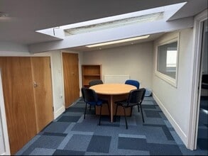 Bircholt Rd, Maidstone to rent Interior Photo- Image 2 of 3