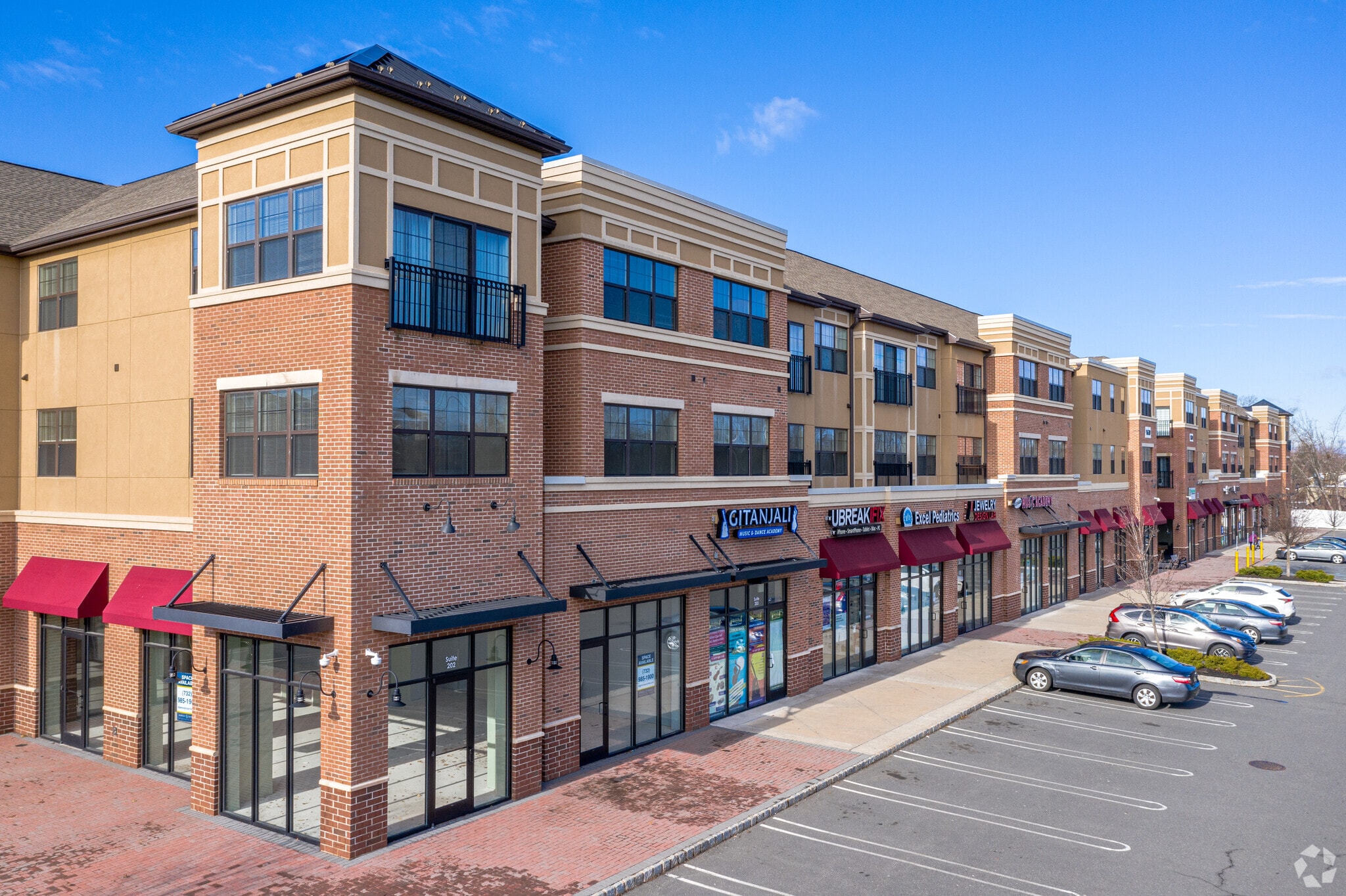 1636 Stelton Rd, Piscataway, NJ to rent Primary Photo- Image 1 of 37