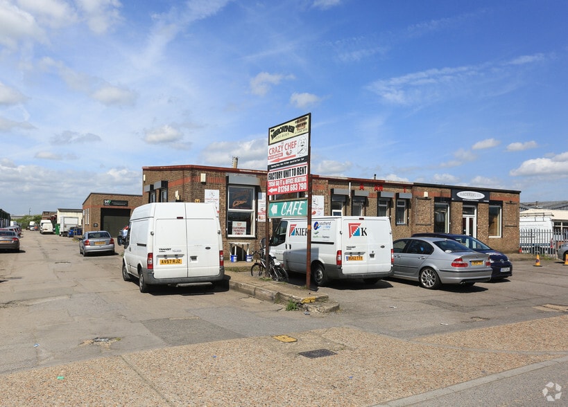 Charfleets Rd, Canvey Island to rent - Building Photo - Image 1 of 2