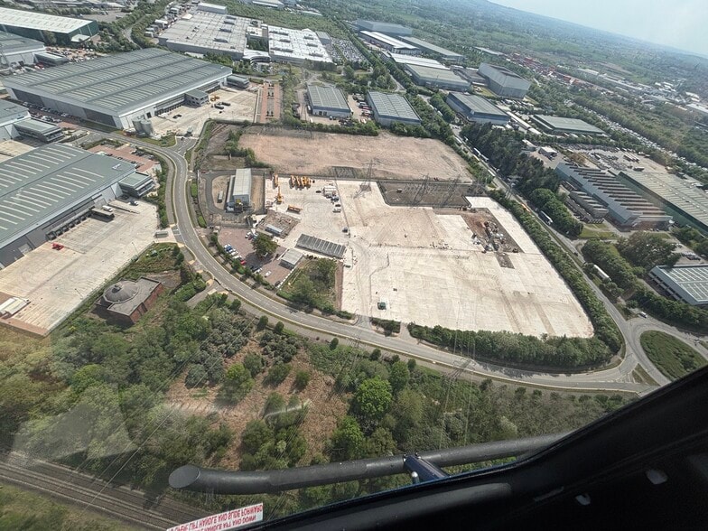 Faraday Ave, Birmingham to rent - Aerial - Image 2 of 5