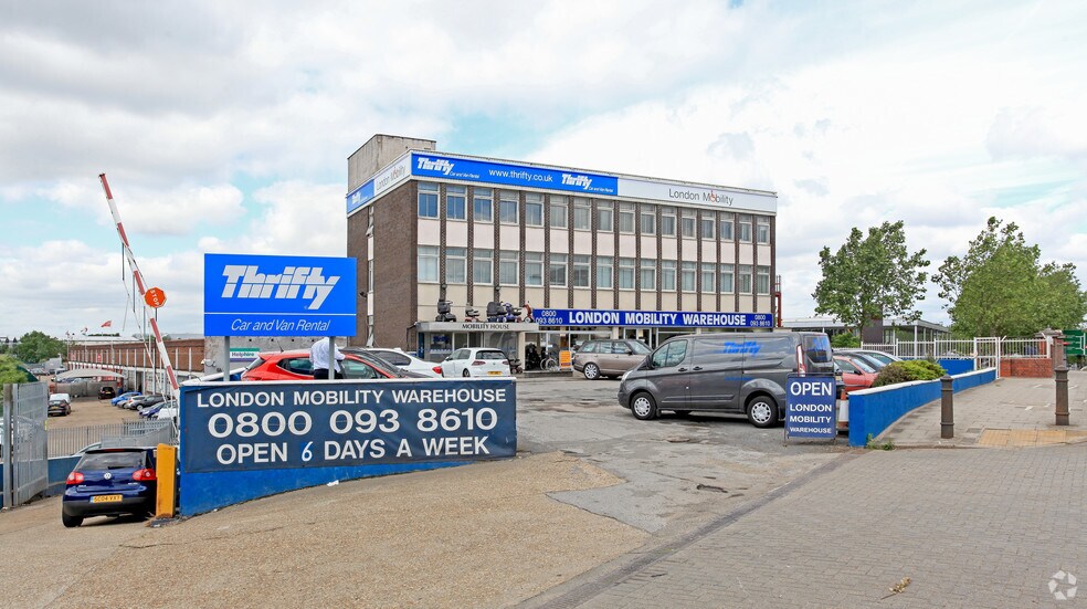 333 Western Ave, London for sale - Primary Photo - Image 1 of 1