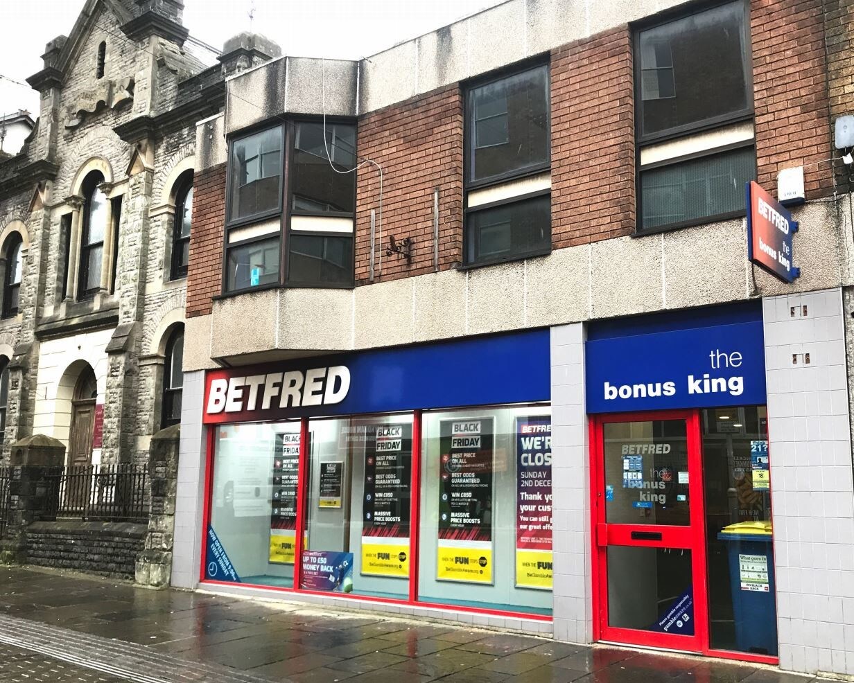 4 Wyndham St, Bridgend for sale Primary Photo- Image 1 of 1