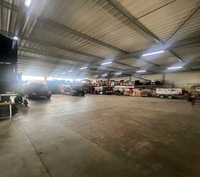 Office in Montrabé to rent - Interior Photo - Image 2 of 19