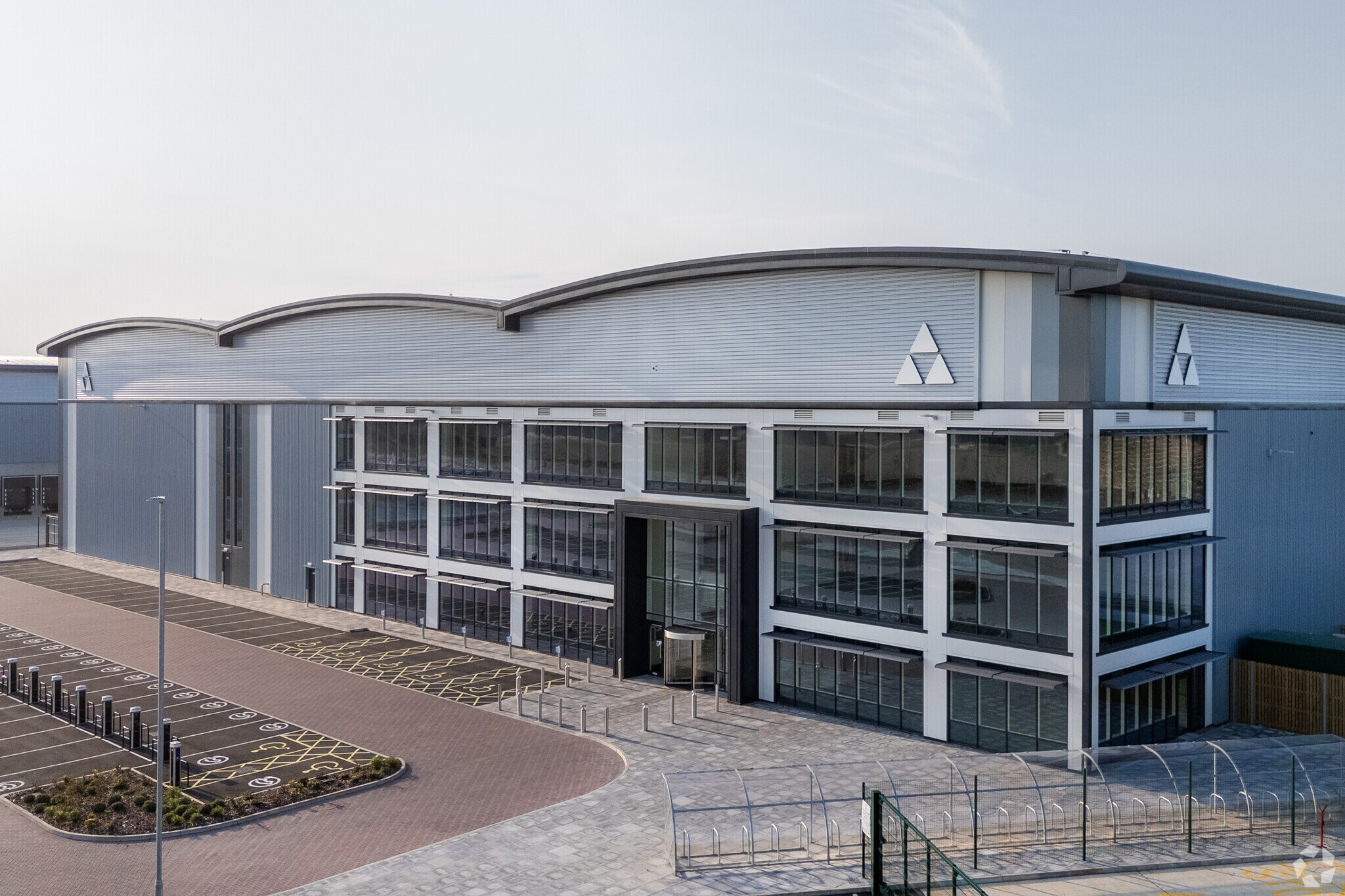 Coventry Rd, Rugby for sale Primary Photo- Image 1 of 1