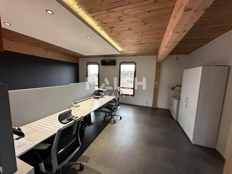 Light Industrial in Chasse-sur-Rhône to rent - Interior Photo - Image 3 of 5