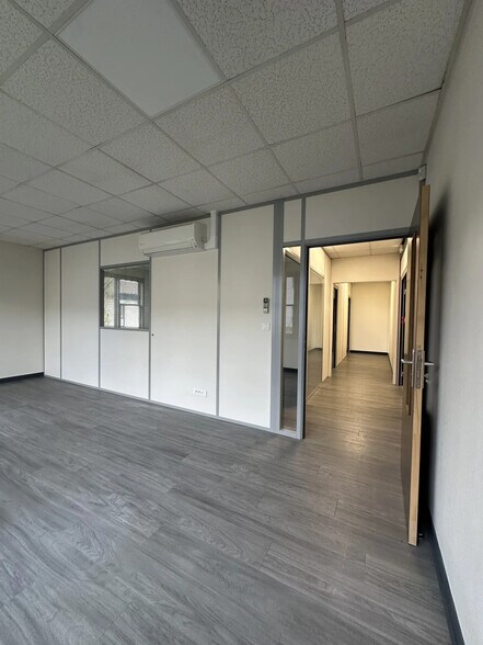 11 Rue De Micy, La Chapelle-Saint-Mesmin to rent - Interior Photo - Image 2 of 5