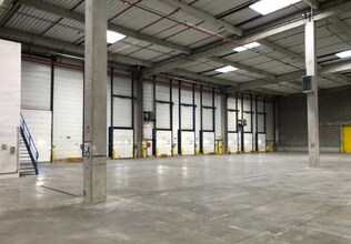 Office in Marly-la-Ville to rent Interior Photo- Image 1 of 7