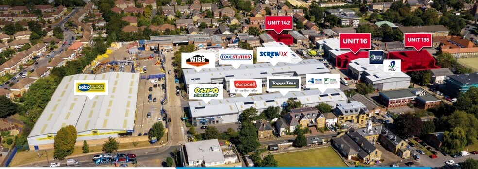 134-136 Clock Tower Rd, Isleworth to rent - Building Photo - Image 2 of 5