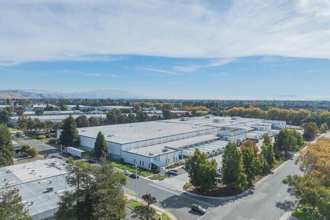 More details for 33400 Dowe Ave, Union City, CA - Industrial to Rent