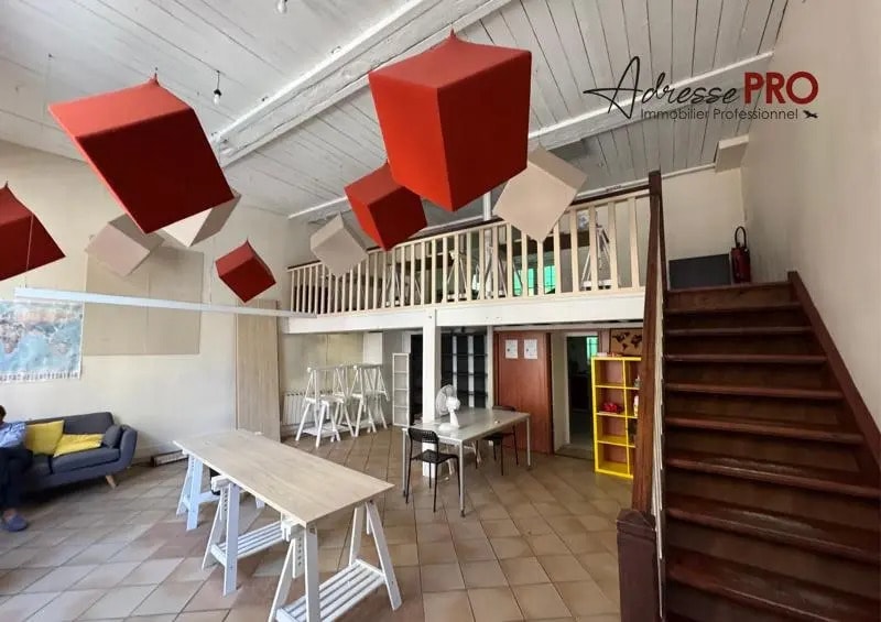 Vente Commerce 104 m² - Photo 1