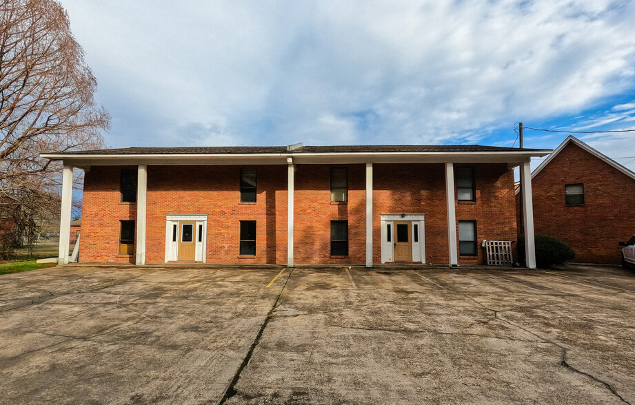 1759 Louisville Rd, Starkville, MS for sale - Building Photo - Image 1 of 1