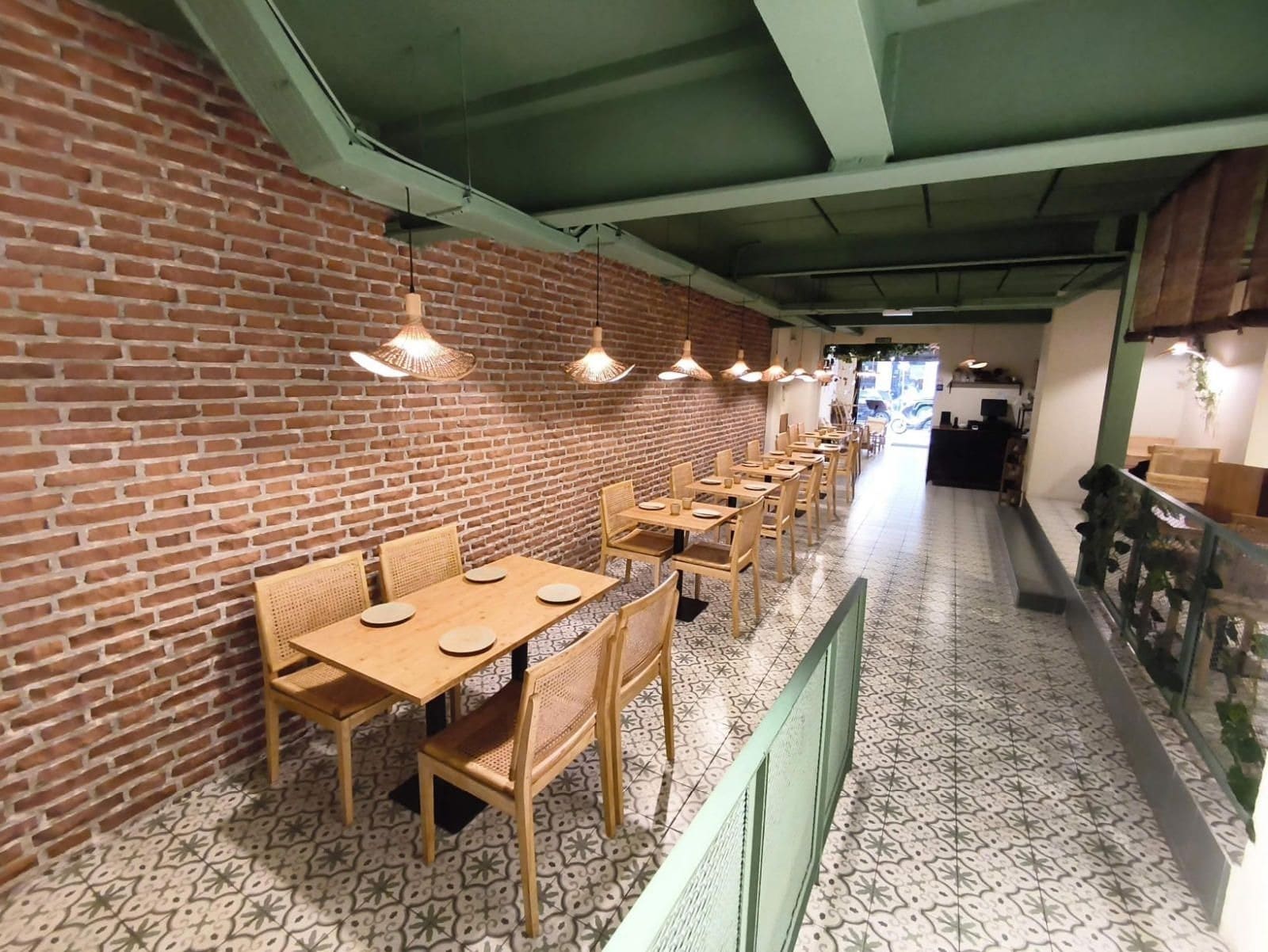Retail in Barcelona, Barcelona to rent Interior Photo- Image 1 of 26