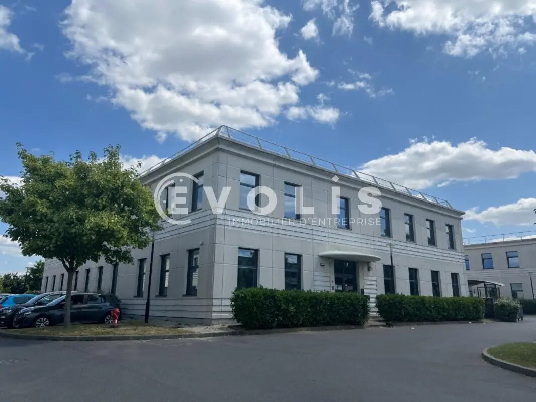 Office in Créteil to rent Building Photo- Image 1 of 16