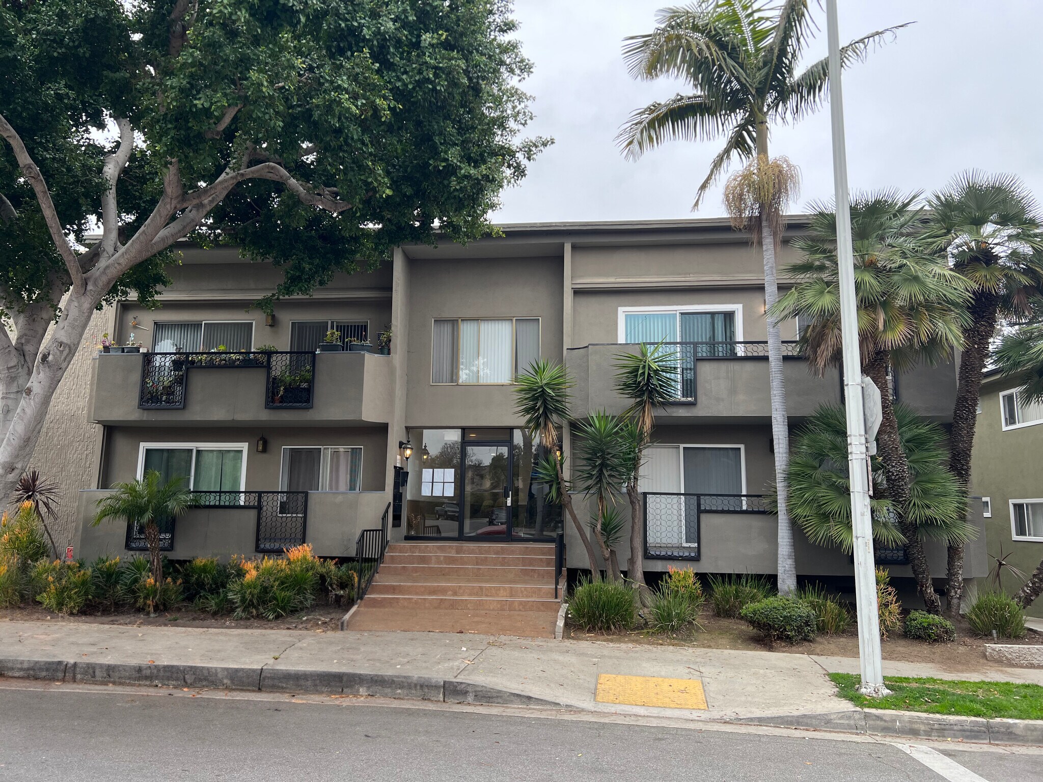 6637 Springpark Ave, Los Angeles, CA for sale Building Photo- Image 1 of 1