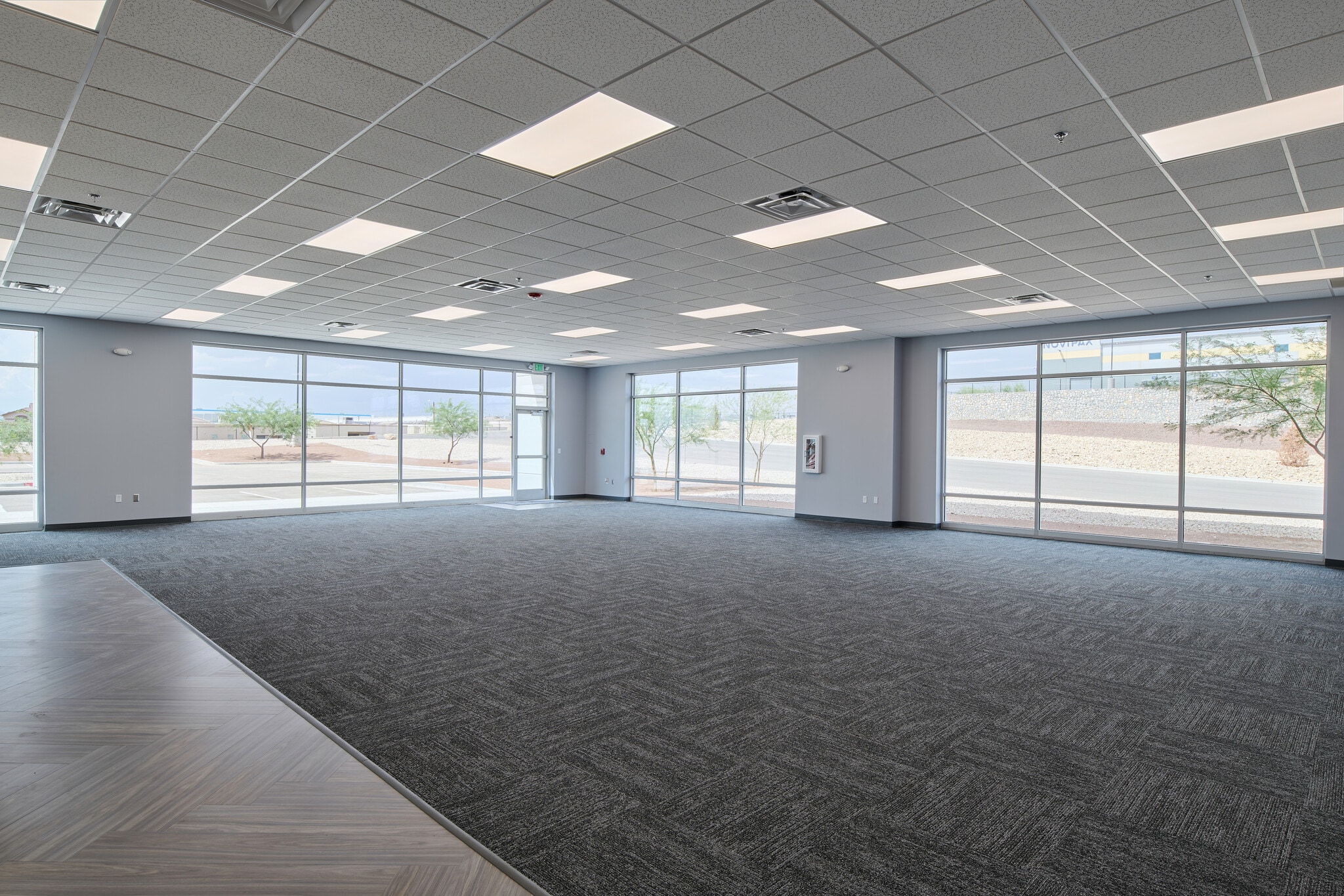 Gateway Blvd W, El Paso, TX to rent Building Photo- Image 1 of 4