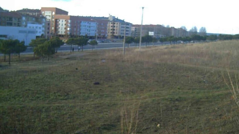 Land in León, León for sale Aerial- Image 1 of 3