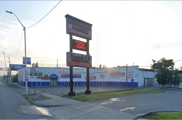 10570 Gratiot Ave, Detroit, MI for sale - Primary Photo - Image 1 of 1