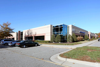 7025 Harbour View Blvd, Suffolk, VA for rent Building Photo- Image 1 of 2