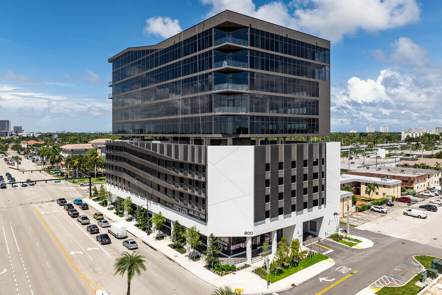 800 N Federal Hwy, Hallandale Beach, FL for sale - Building Photo - Image 1 of 47