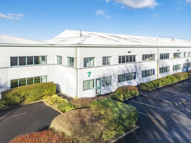 Metcalf Dr, Accrington to rent - Building Photo - Image 3 of 5