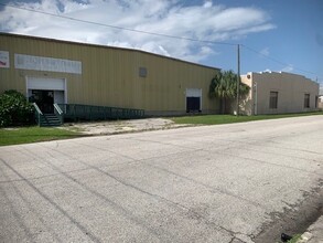 1120 N Rome Ave, Tampa, FL for rent Building Photo- Image 1 of 10