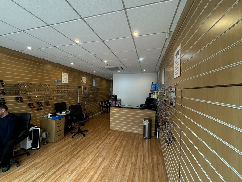 25 High St, Carluke for sale - Building Photo - Image 3 of 4