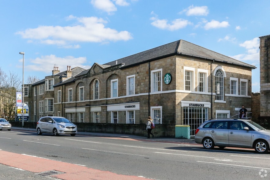 Savins Mill Way, Leeds for sale - Primary Photo - Image 1 of 1