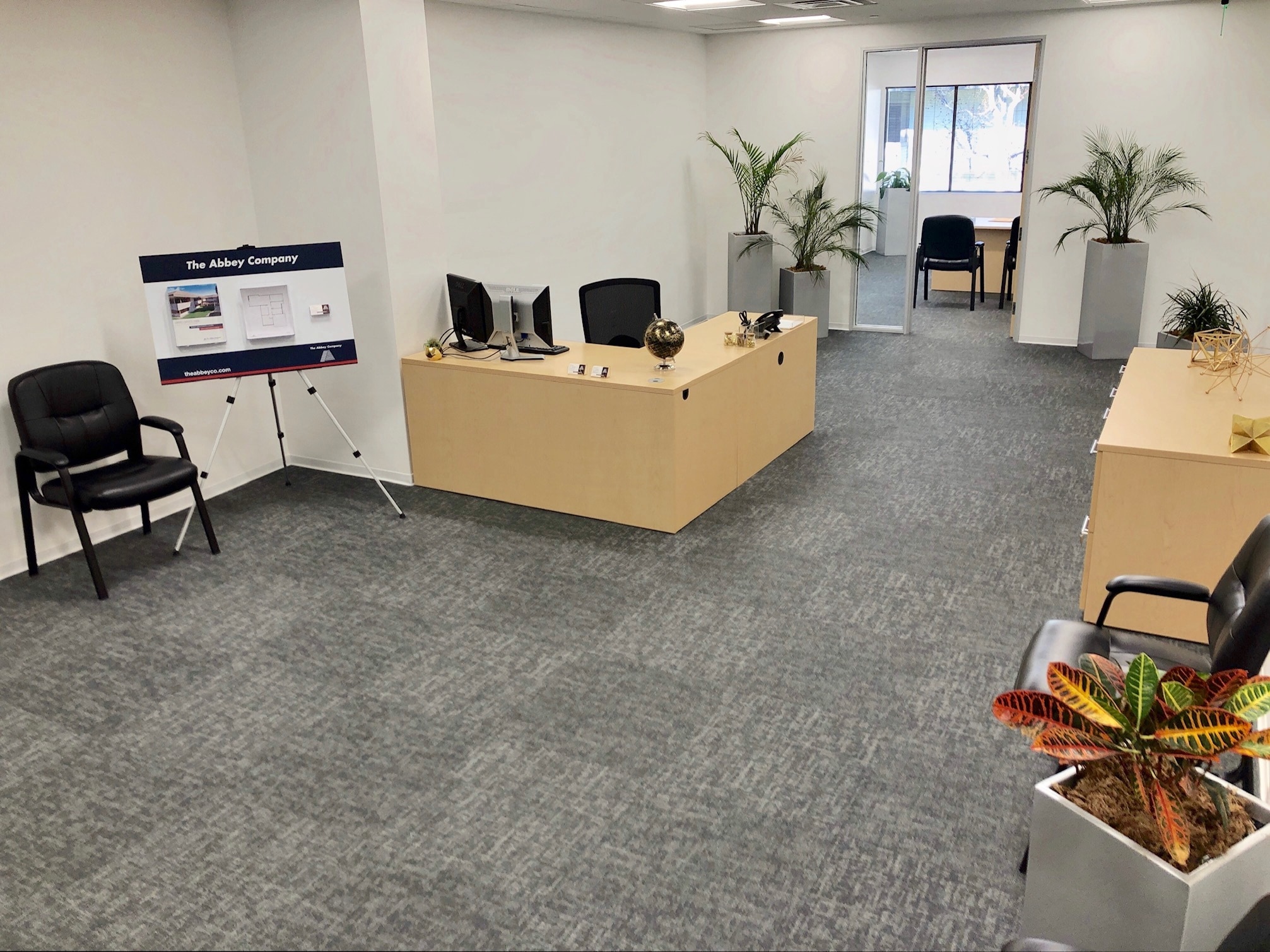 5500 Ming Ave, Bakersfield, CA to rent Interior Photo- Image 1 of 7