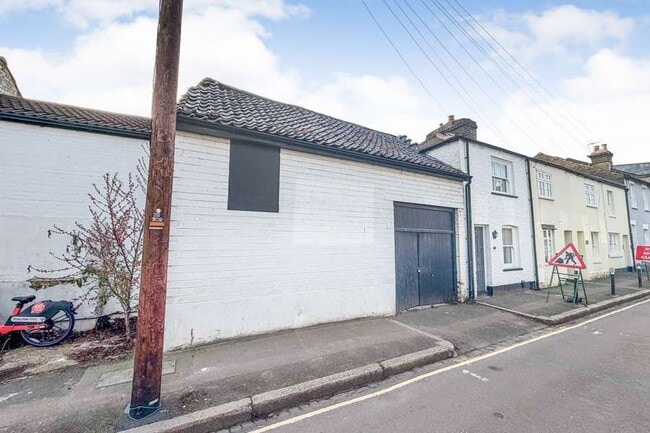 More details for 64 The Green, Twickenham - Retail for Sale