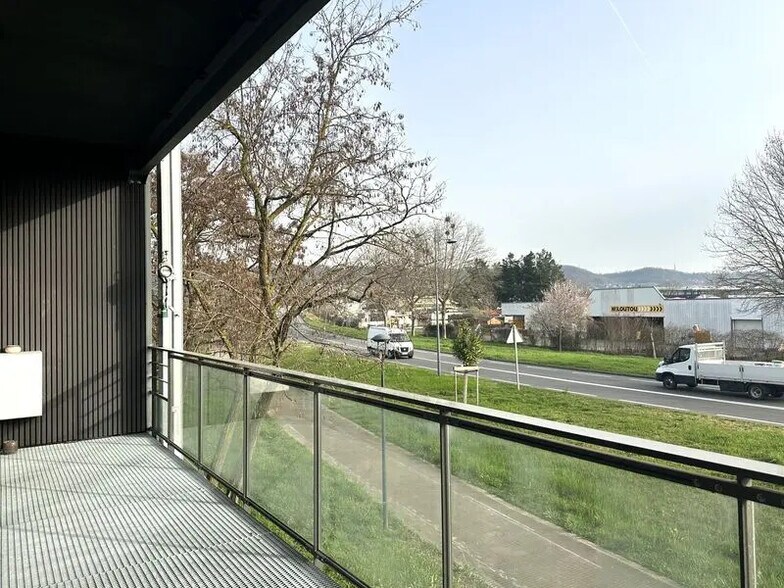 Office in Beynost to rent - Building Photo - Image 3 of 5