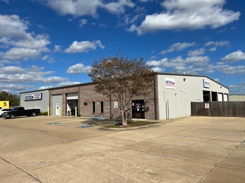 3319 E Texas St, Bossier City, LA for sale - Building Photo - Image 1 of 2