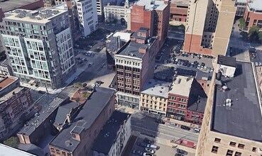 817 Main St, Cincinnati, OH - AERIAL  map view