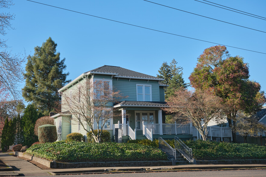 1491 Commercial St SE, Salem, OR for sale - Building Photo - Image 2 of 37