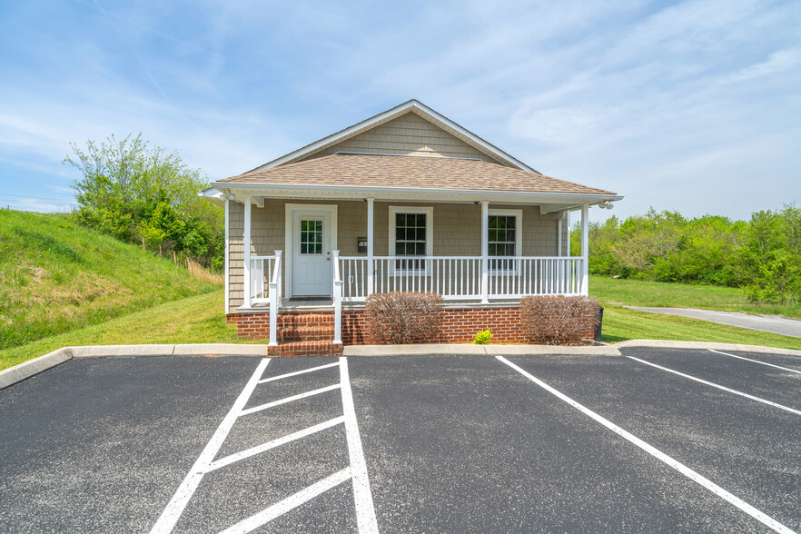 167 Commerce St, Sweetwater, TN for sale - Primary Photo - Image 1 of 1