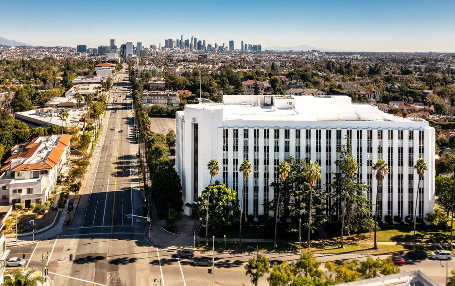 4680 Wilshire Blvd, Los Angeles, CA for sale - Building Photo - Image 2 of 10