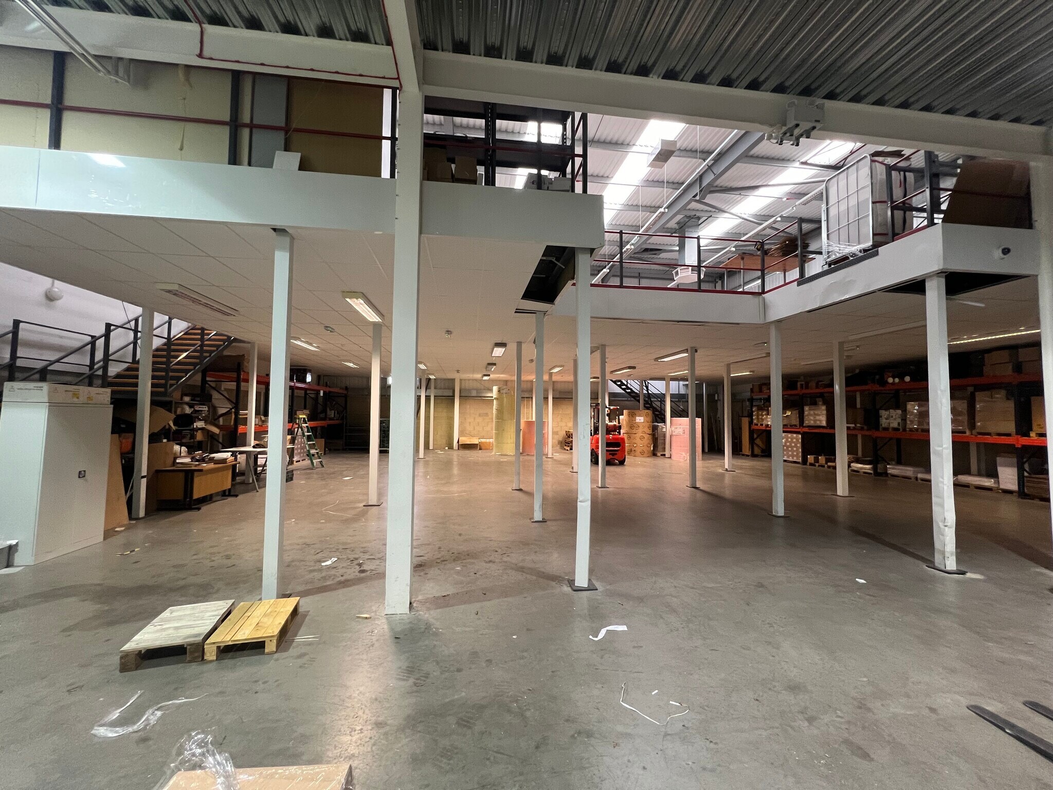 101 Stephenson St, London to rent Interior Photo- Image 1 of 4