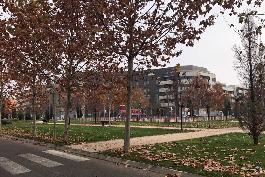 Calle de Juan Gris, 4, Torrejón de Ardoz, Madrid to rent - Primary Photo - Image 1 of 1