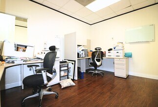 6100 Corporate Dr, Houston, TX to rent Interior Photo- Image 2 of 4