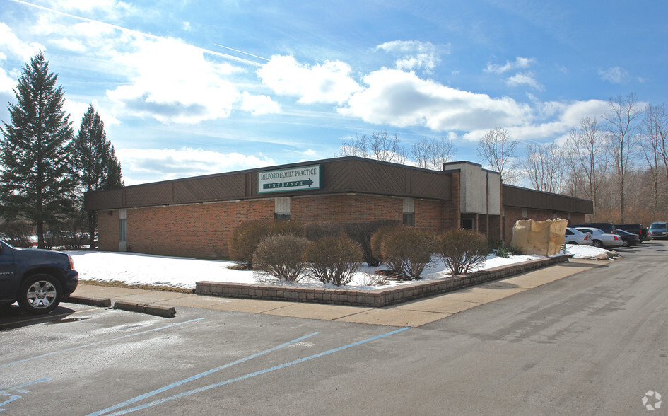 1265 N Milford Rd, Milford, MI for sale - Primary Photo - Image 1 of 1