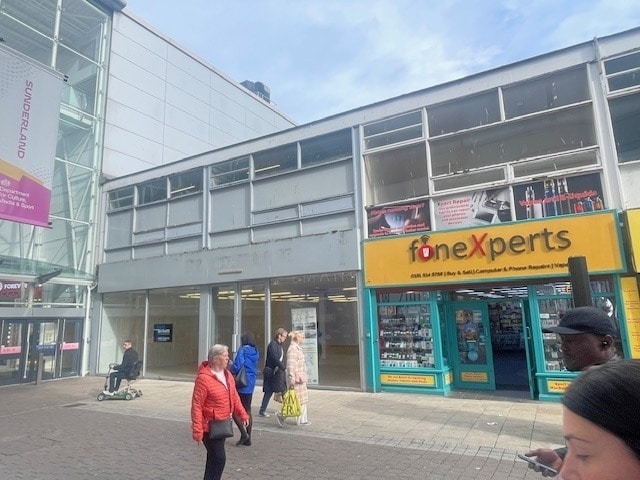 29 Crowtree Rd, Sunderland to rent Building Photo- Image 1 of 4