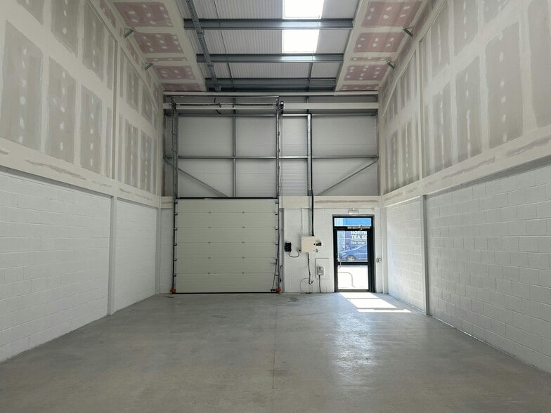 Huyton Trade Park, Liverpool to rent - Building Photo - Image 3 of 37