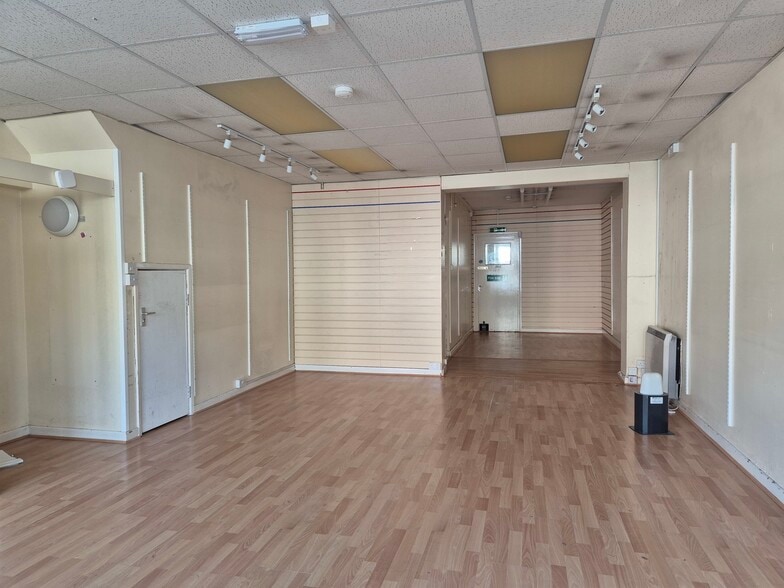 92 High St, Bristol for sale - Building Photo - Image 3 of 10