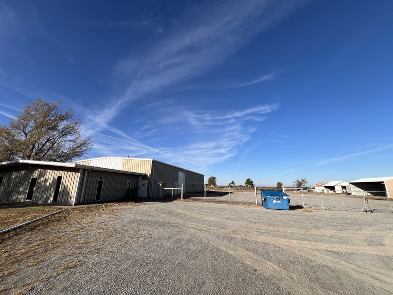 601 Truck Byp, Drumright, OK for rent - Building Photo - Image 2 of 8