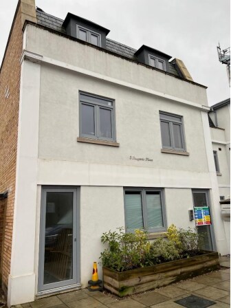 3 Pouparts Pl, Twickenham to rent Primary Photo- Image 1 of 2