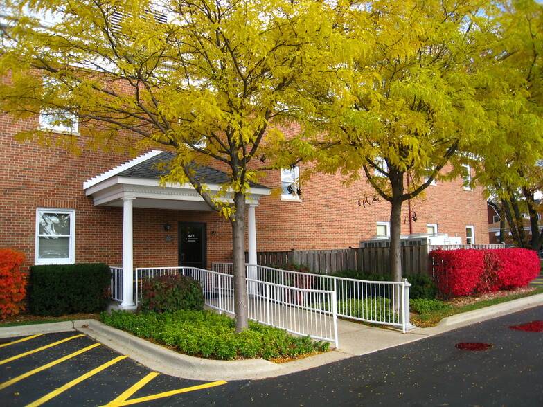 422 N Northwest Hwy, Park Ridge, IL for rent - Building Photo - Image 3 of 4