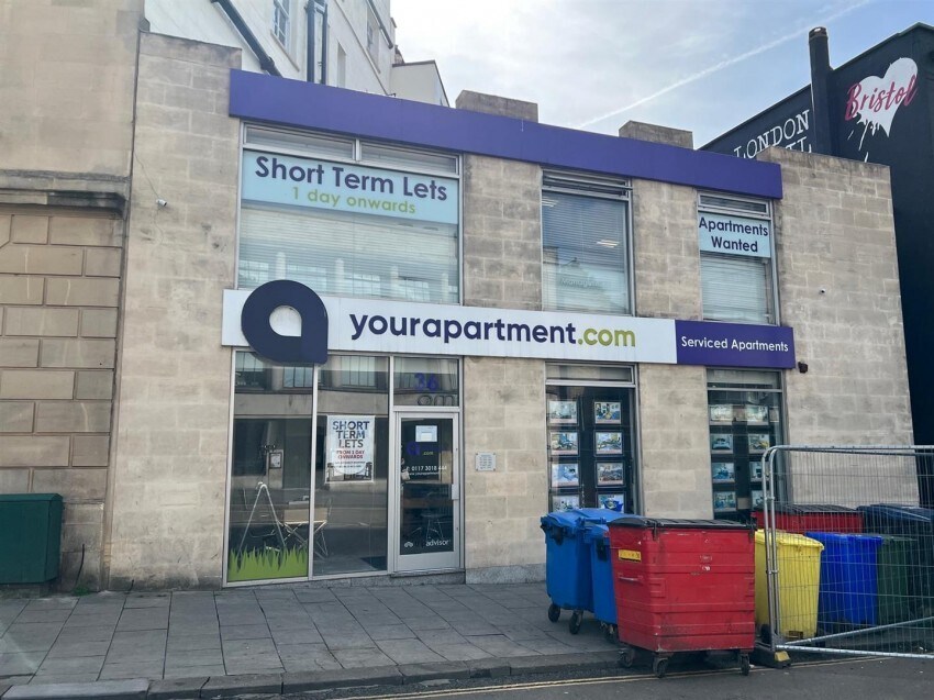 36 Triangle W, Bristol for sale Primary Photo- Image 1 of 1