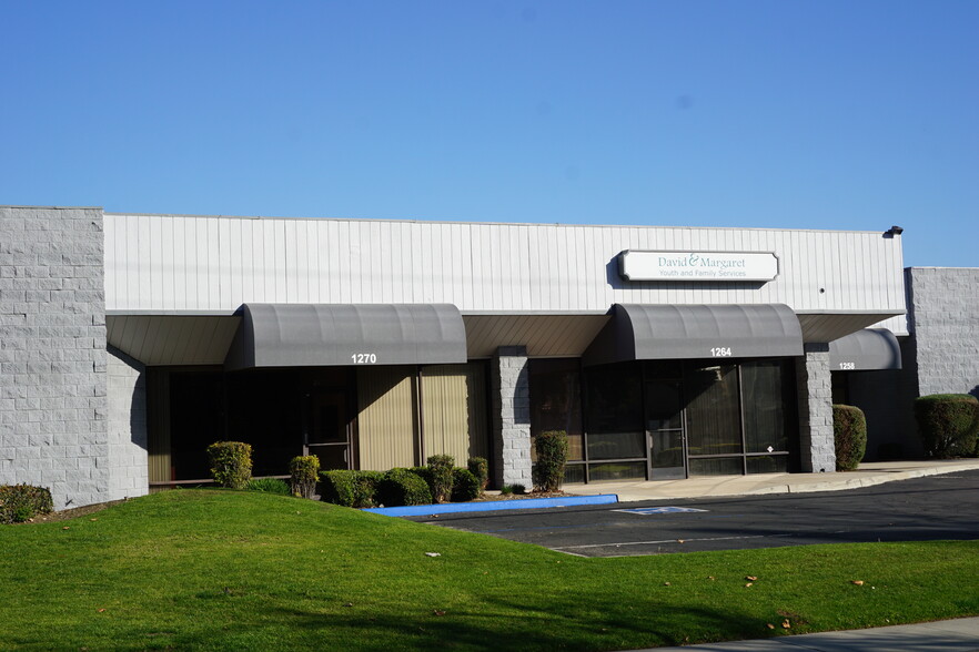 1200-1242 N San Dimas Canyon Rd, San Dimas, CA for rent - Building Photo - Image 1 of 7