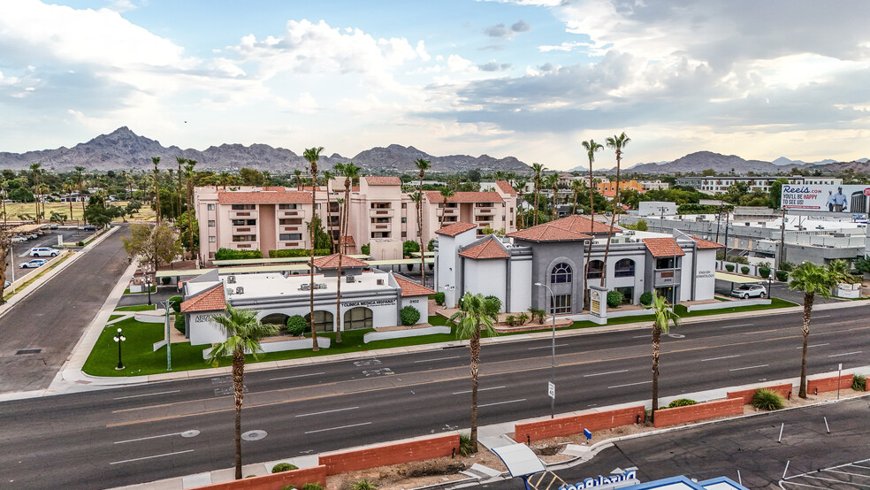 3102-3104 E Indian School Rd, Phoenix, AZ for rent - Building Photo - Image 3 of 20